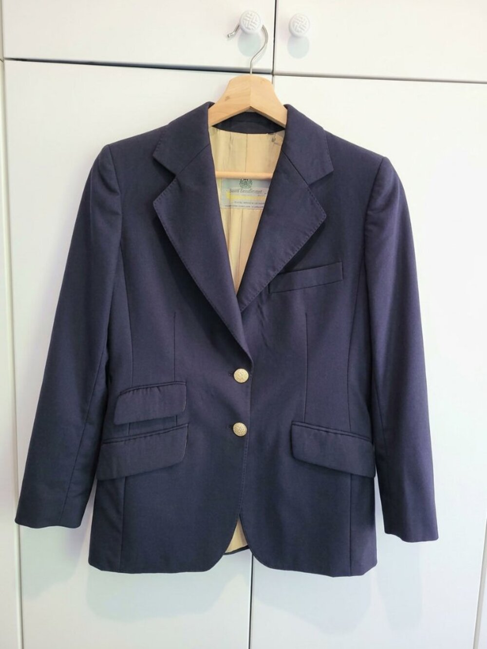 Aquascutum 100% Virgin Wool Women's Navy Jacket/Blazer with Gold Buttons Size S